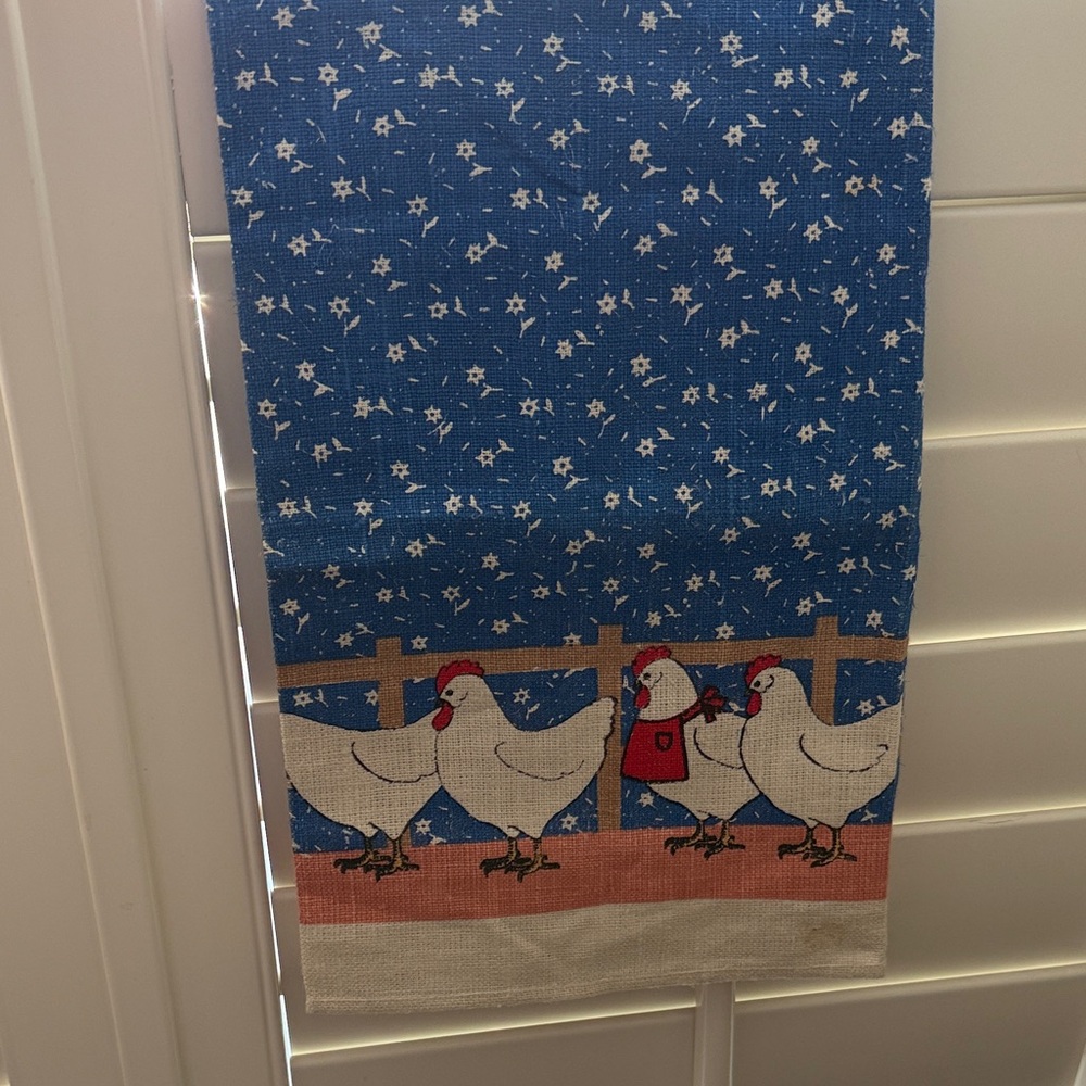 Farmhouse Chicken Print Towel